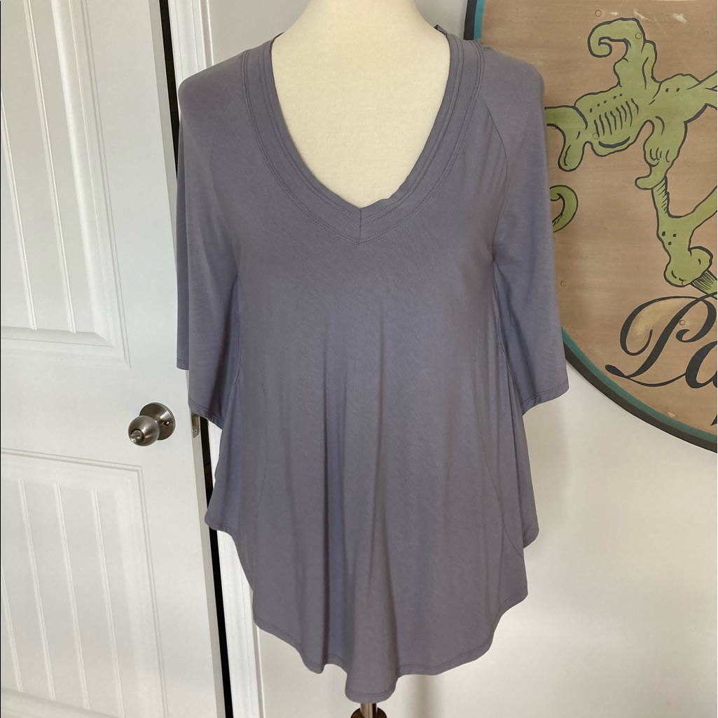 Gray Top With Circular Pattern